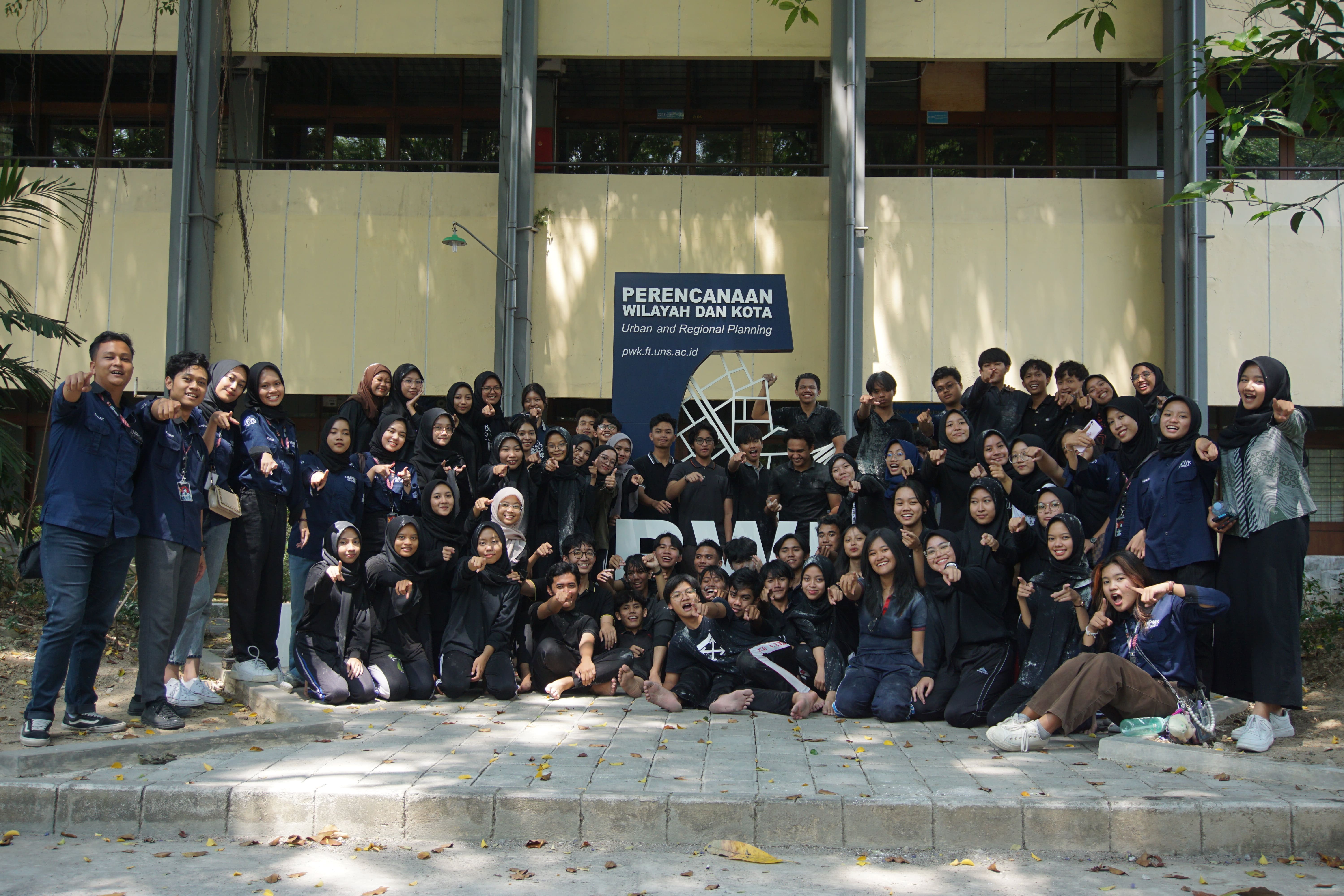 PLANOLEDGE Photo